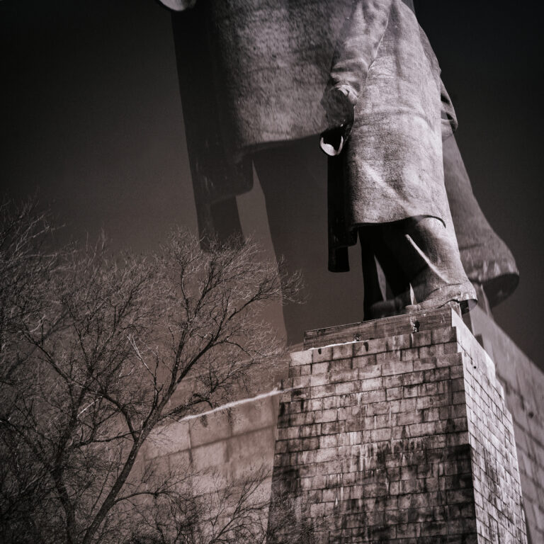 Поступь, Яковлев Яков Яковлевич